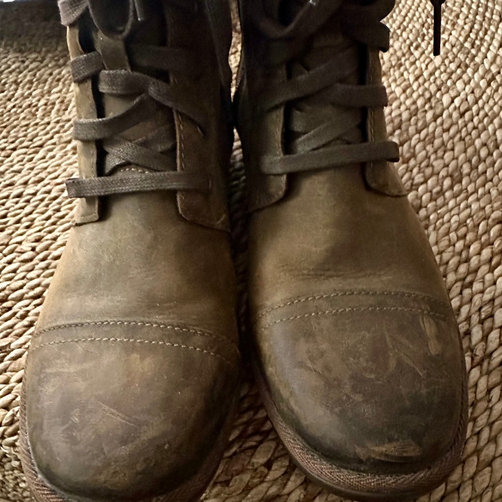 Ugg Ashbury Boot - image 4